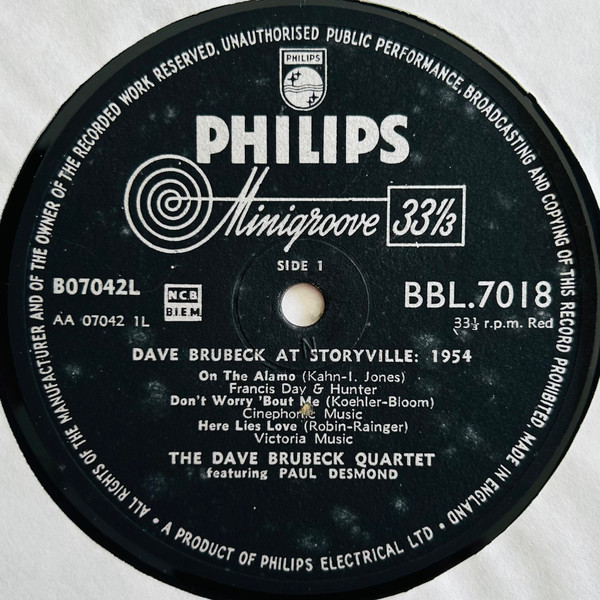 The Dave Brubeck Quartet Featuring Paul Desmond - Dave Brubeck At Storyville: 1954 | Philips (BBL 7018) - 3