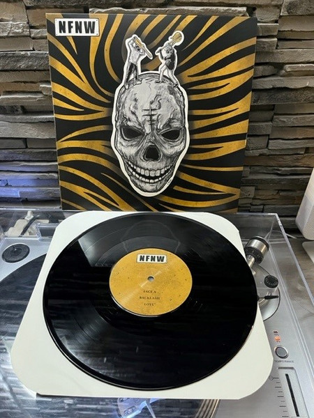 Pochette de News From Nowhere — NFNW