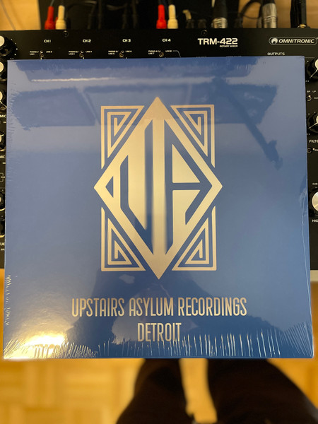 Various - Detroit On The Move Vol. 1 | Upstairs Asylum Recordings (UAR 018) Various - Detroit On The Move Vol. 1 | Upstairs Asylum Recordings (UAR 018)