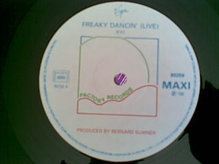 Happy Mondays - Freaky Dancin'/The Egg | Virgin (80258) - 4 Happy Mondays - Freaky Dancin'/The Egg | Virgin (80258) - 4