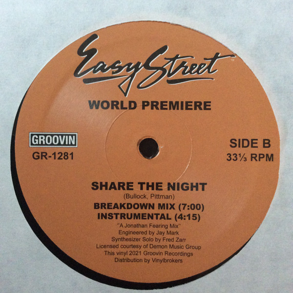 World Premiere - Share The Night | Groovin Recordings (GR-1281)