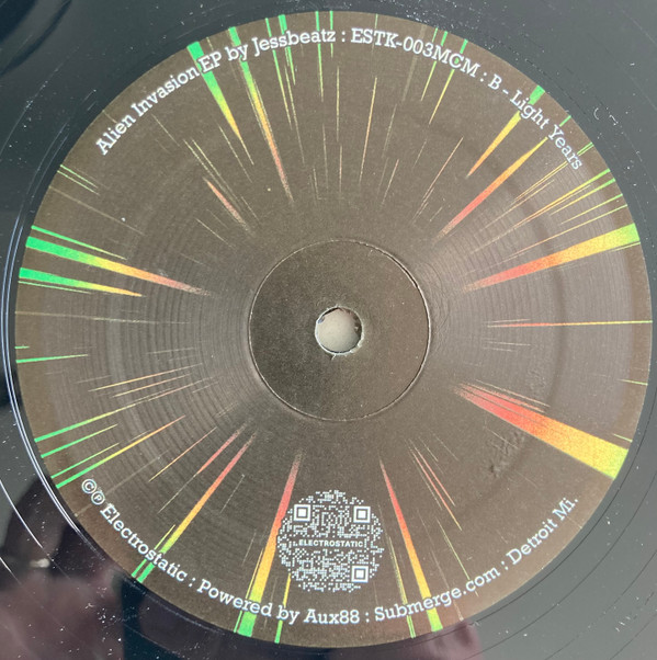 Jessbeatz - Alien Invasion | Electrostatic (ESTK-003MCM) - main