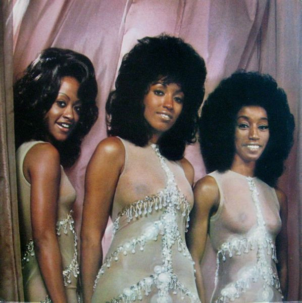 The Three Degrees - The Three Degrees | Philadelphia International Records (PIR 65858) - 3