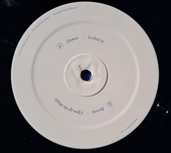 Martinou - Chiral | Nous'klaer Audio (LP 008) - 3