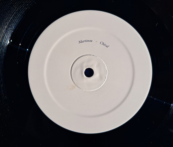 Martinou - Chiral | Nous'klaer Audio (LP 008) - 4
