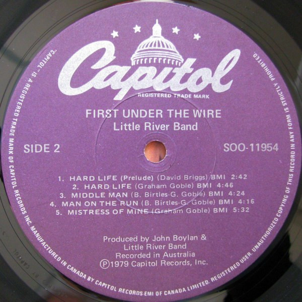 Little River Band - First Under The Wire | Capitol Records (SOO-11954) - 2 Little River Band - First Under The Wire | Capitol Records (SOO-11954) - 2