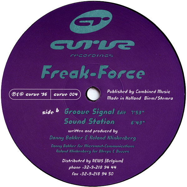 Freak Force - Groove Signal | Curve Recordings (CURVE 004) - 2 Freak Force - Groove Signal | Curve Recordings (CURVE 004) - 2