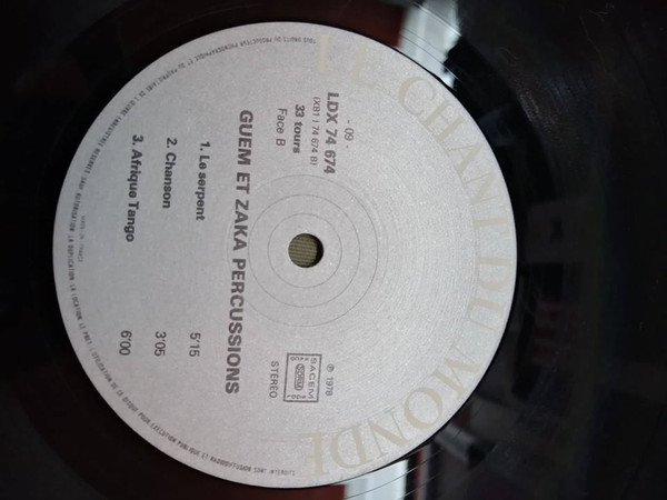 Guem Et  Zaka Percussion - Guem Et Zaka Percussion | Le Chant Du Monde (LDX 74674) - 4