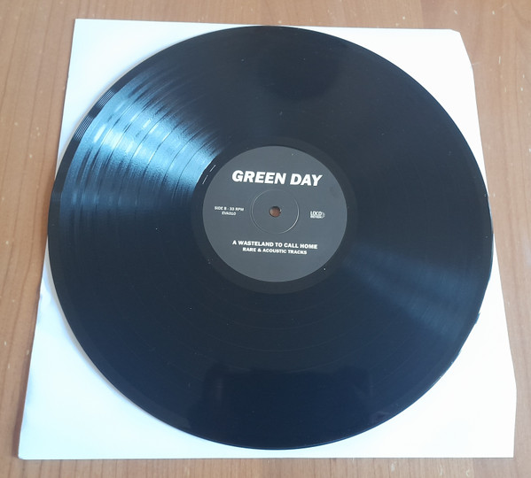 Green Day - A Wasteland To Call Home | Loco Motion (EVA010) - 4 Green Day - A Wasteland To Call Home | Loco Motion (EVA010) - 4