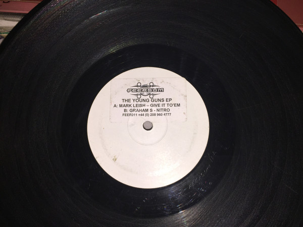 Mark Leish / Graeme S - The Young Guns EP | Feersum Records (FEER 011) - main Mark Leish / Graeme S - The Young Guns EP | Feersum Records (FEER 011) - main