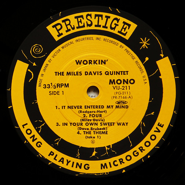 The Miles Davis Quintet - Workin' With The Miles Davis Quintet | Prestige (VIJ-211) - 3