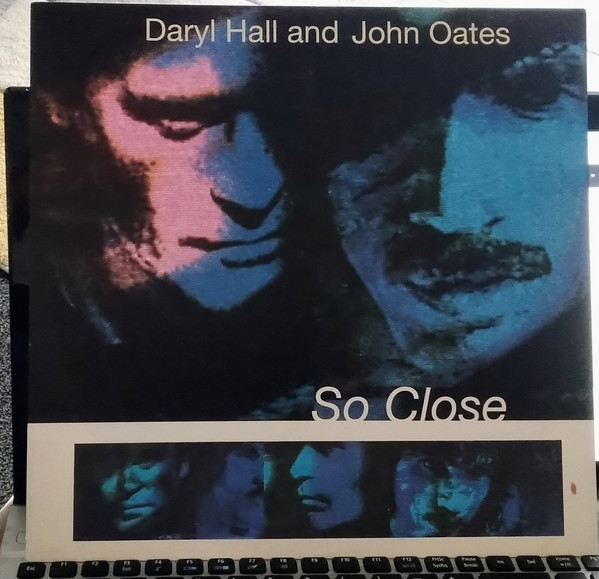 Daryl Hall & John Oates - So Close | Arista (613 600) - main