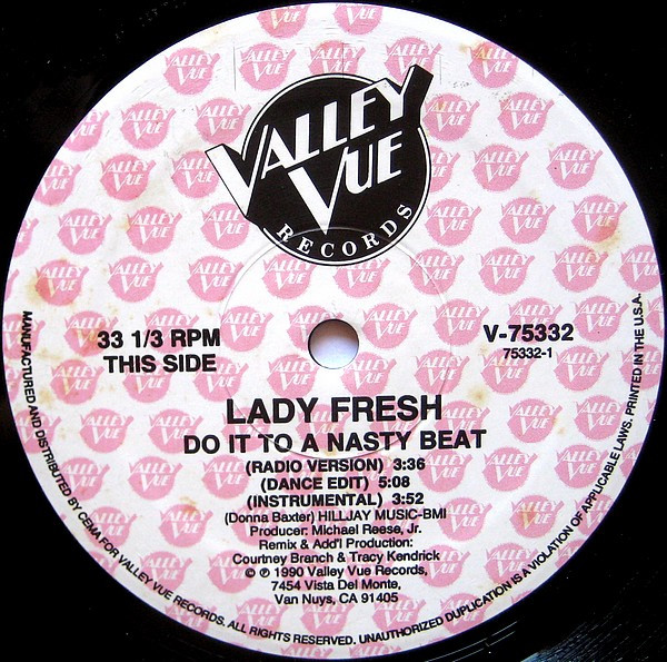 Lady Fresh - Do It To A Nasty Beat / Bad 2 The Bone | Valley Vue Records (V-75332) Lady Fresh - Do It To A Nasty Beat / Bad 2 The Bone | Valley Vue Records (V-75332)