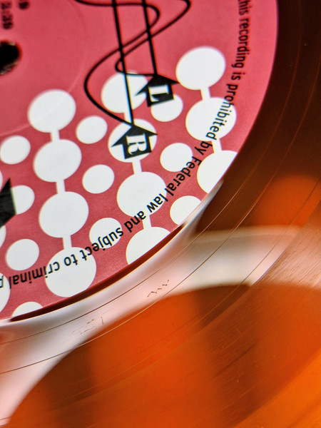 Los Amigos Invisibles - The New Sound Of The Venezuelan Gozadera | Luaka Bop (0680899203012) - 4