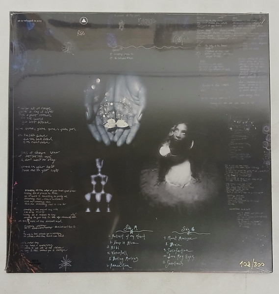 Spellling - Portrait Of My Heart | Sacred Bones Records (SBR-347) - 2 Spellling - Portrait Of My Heart | Sacred Bones Records (SBR-347) - 2