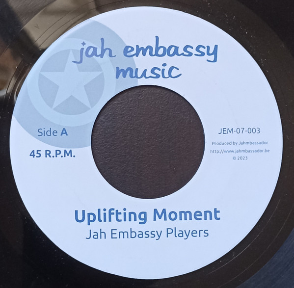 Jah Embassy Players - Uplifting Moment | Jah Embassy Music (JEM-07-003)