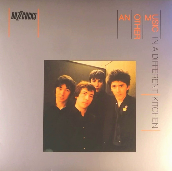 Buzzcocks - Another Music In A Different Kitchen | Domino (REWIGLP126) Buzzcocks - Another Music In A Different Kitchen | Domino (REWIGLP126)