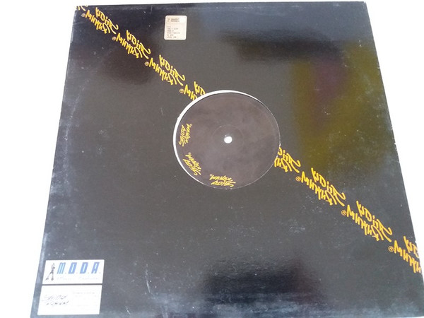 Inaya Day - Can't Stop Dancin' | M.O.D.A. - Music Fashion (MD028)