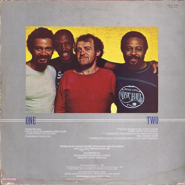 The Crusaders - Standing Tall | MCA Records (MCA 4144) The Crusaders - Standing Tall | MCA Records (MCA 4144)