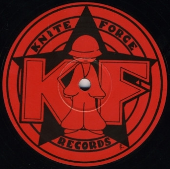 Future Primitive - We're Flying / Swift Half (DJ Vibes & Wishdokta Remixes) | Kniteforce Records (KF 18R) - 2