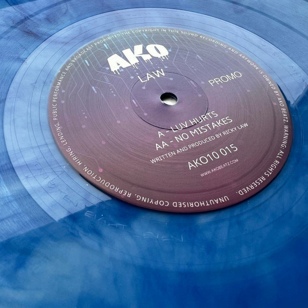 The Law - Luv Hurts / No Mistakes | AKO10 (AKO10 015) - 3
