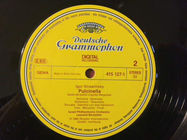 Igor Stravinsky , Israel Philharmonic Orchestra , Leonard Bernstein - The Firebird • Der Feuervogel - Suite Pulcinella-suite | Deutsche Grammophon (415 127-1) - 4 Igor Stravinsky , Israel Philharmonic Orchestra , Leonard Bernstein - The Firebird • Der Feuervogel - Suite Pulcinella-suite | Deutsche Grammophon (415 127-1) - 4