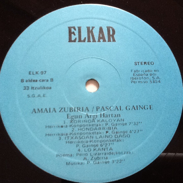 Amaia Zubiria - Pascal Gaigne - Egun Argi Hartan | Elkar (ELK-97) - 4