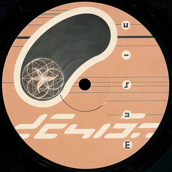 Shift Control - Moving Forward | Design Music (DES 003) - 2