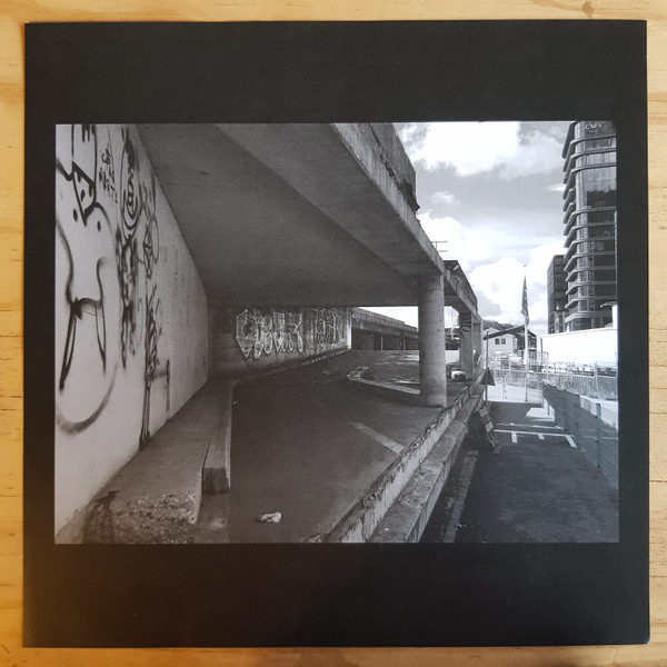 Arnold de Boer - Minimal Guitar | Makkum Records (MR31) - 4 Arnold de Boer - Minimal Guitar | Makkum Records (MR31) - 4