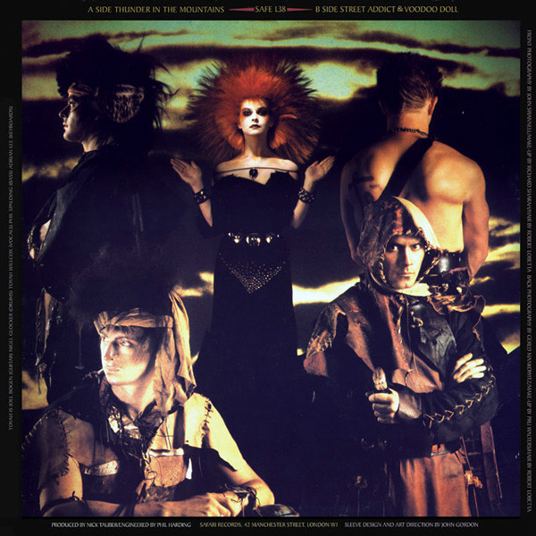 Toyah - Thunder In The Mountains | Safari Records (SAFE L 38) - 2