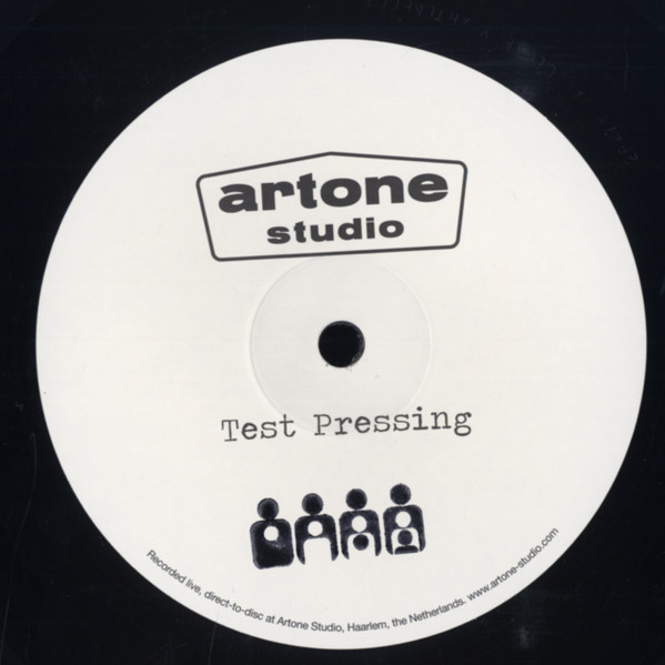 Legowelt / Nadia Struiwigh - Madness Swims Behind / Sgrol Ma | Artone Studio (ARTONE001) - 2