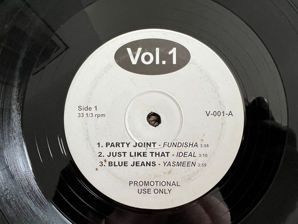 Various - Untitled | Not On Label (V-001) - main Various - Untitled | Not On Label (V-001) - main