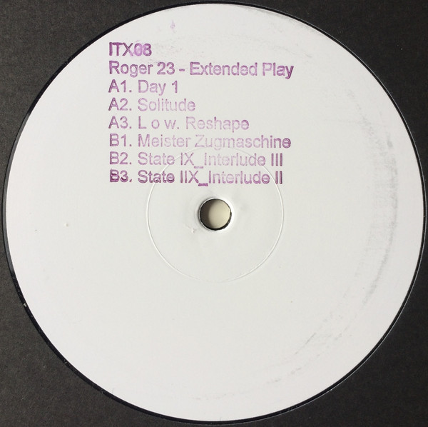 Roger 23 - Extended Play | Ilian Tape (ITX08)