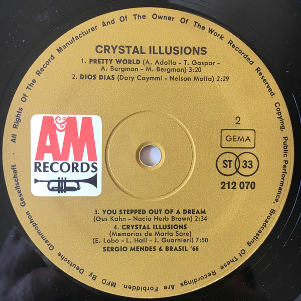 Sérgio Mendes & Brasil '66 - Crystal Illusions | A&M Records (212 070) - 4 Sérgio Mendes & Brasil '66 - Crystal Illusions | A&M Records (212 070) - 4