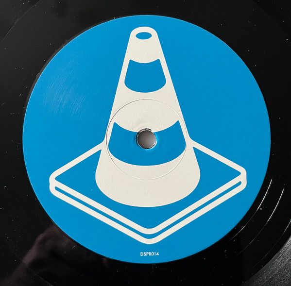 Kraftwerk - Live Frankfurt 1974 | Despite Paranoia Recordings (DSPR 014) - 4 Kraftwerk - Live Frankfurt 1974 | Despite Paranoia Recordings (DSPR 014) - 4