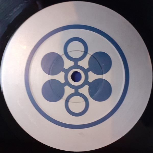 Caspar Pound Feat Plavka - Liquid Love | Rising High Records (RSN 2002) - 4