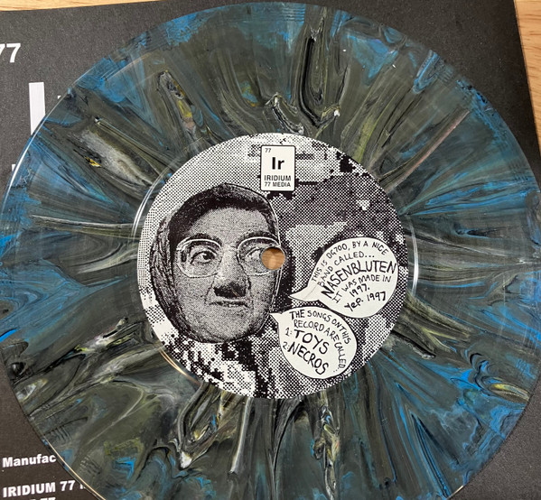 Nasenbluten - Toys / Necros | dEAdGirL (DG700) - 3