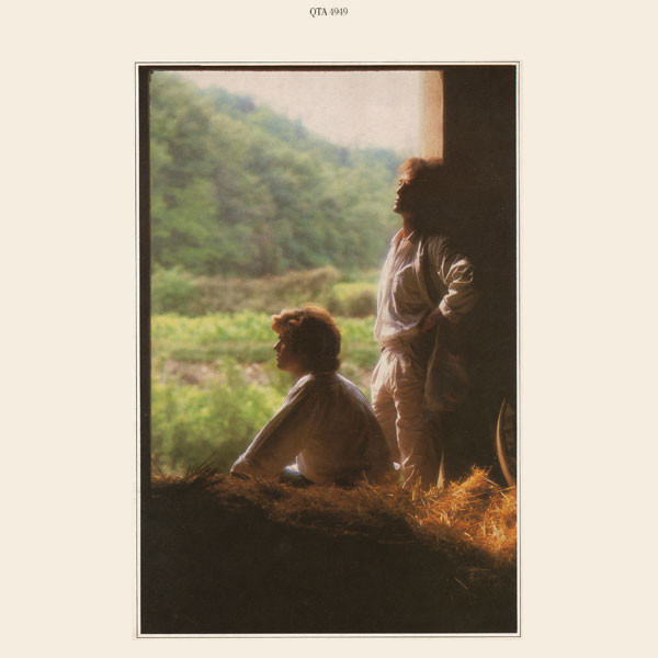 Wham! - Everything She Wants (Remix) / Last Christmas (Pudding Mix) | Epic (QTA 4949) - main