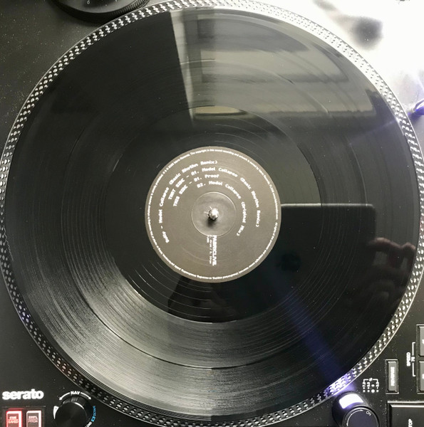 Sully & Basic Rhythm - Model Collapse (Basic Rhythm Remix) / Proof | FabricLive (FL008) - 4