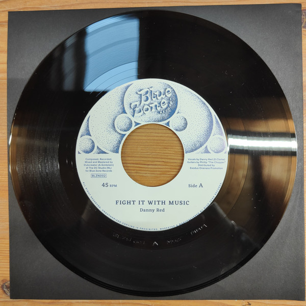 Danny Red , Dubcreator - Fight it with music | Blue Zone Records (BLZN002)