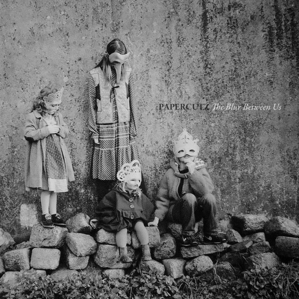 :papercutz - The Blur Between Us | Rastilho Records (RASTILHO083CD)