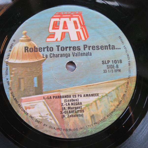 Roberto Torres - Roberto Torres Presenta... La Charanga Vallenata | SAR Records (SLP 1018) - 4
