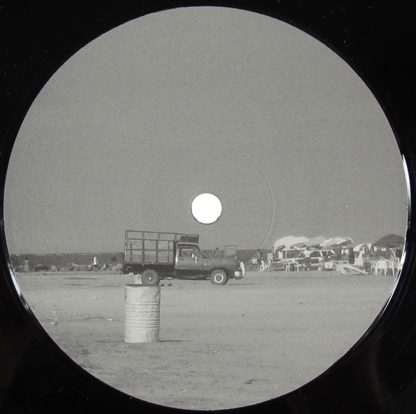Tom Pooks & Joy Kitikonti - Tunnel | Neutonmusic (NEUM 025) - 3