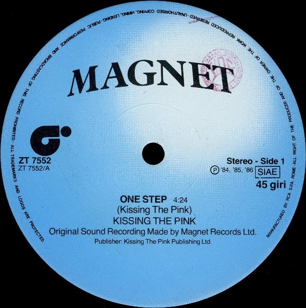 Kissing The Pink - One Step | Magnet (ZT 7552)
