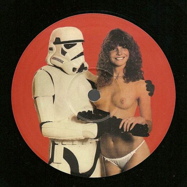 Deadly Avenger - The Illicit EP | Illicit Recordings (ILL001) - 2