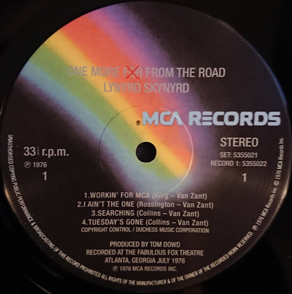Lynyrd Skynyrd - One More From The Road | MCA Records (5355021) - 4
