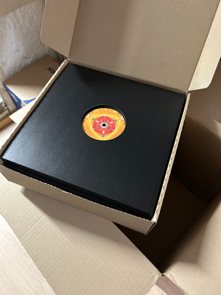 Hrdvsion - Captivated Heart: Remixed | Creaked Records (CRDS77) Hrdvsion - Captivated Heart: Remixed | Creaked Records (CRDS77)