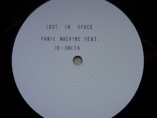 Panic Machine Feat. Jo-Smith - Lost In Space | DFC (DFC 1412)