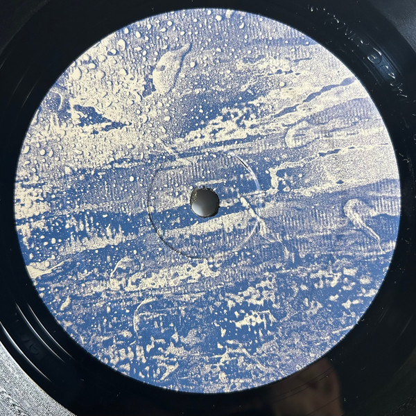 Escape Artist - Far Away Places | Craigie Knowes (CKNOWEP38) - 2