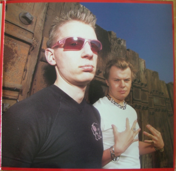 Ural 13 Diktators - Techno Is Dead | Ural 13 Records (U13007) - 3